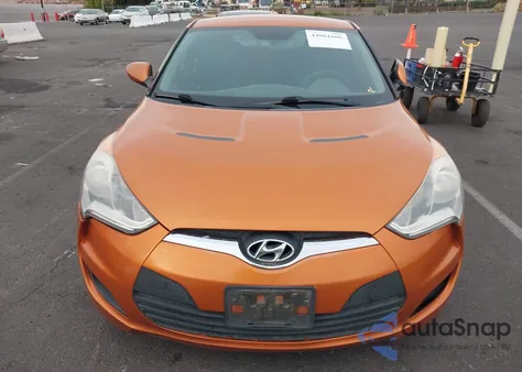 2013 Hyundai Veloster Base W/Black from USA, damaged, VIN KMHTC6AD8DU126660